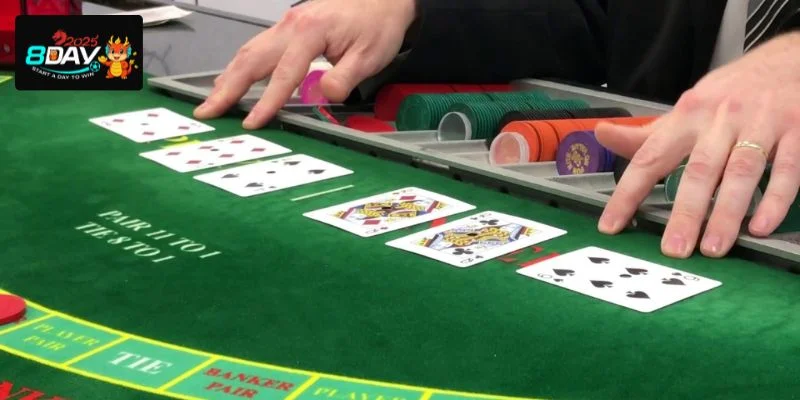 Cái long bảo Baccarat là dạng cửa cược phụ hấp dẫn.